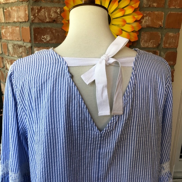 SOLD 🚨Valerie Stevens Seer sucker Pin Striped Lace Trim - Picture 8 of 10